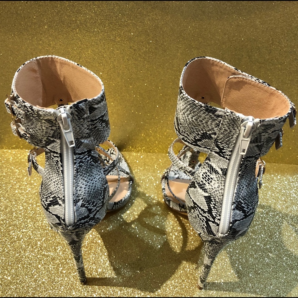 NWB Snake pointes toe heels - Picture 3 of 4
